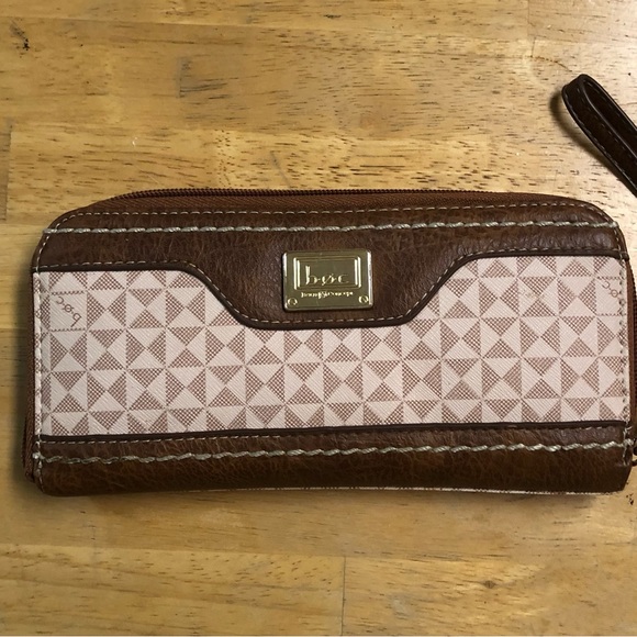 Brown & Tan Wallets - Picture 4 of 6